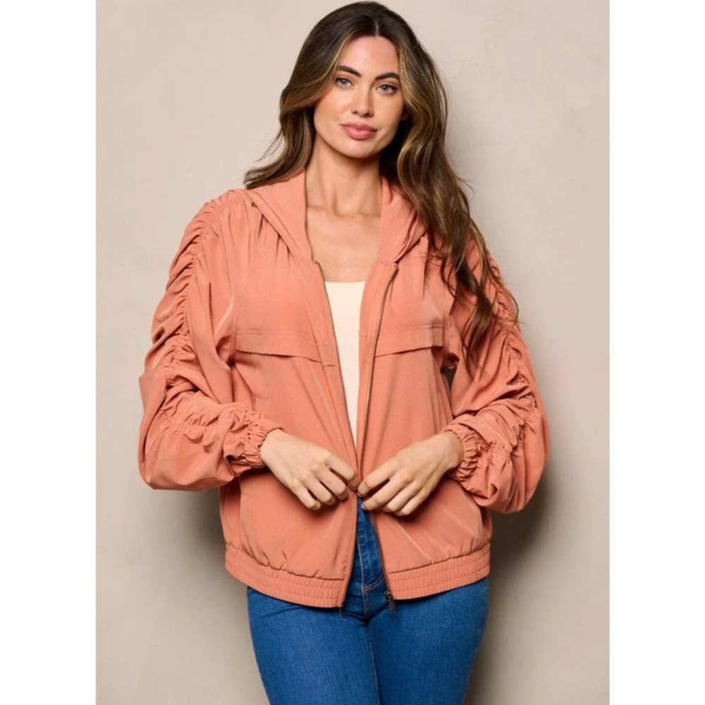 RUN FREE Ruched hooded jacket
